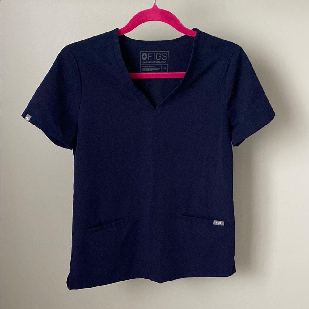 Figs Women's Navy Scrub Top